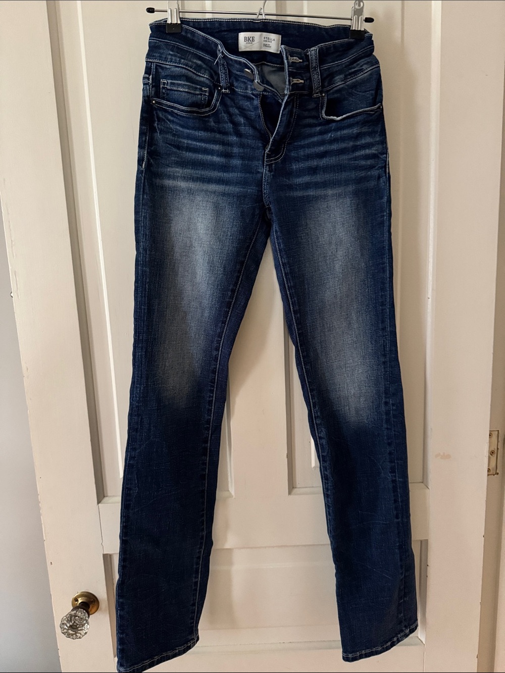 BKE Women's Straight Leg Jeans in Dark Blue Wash